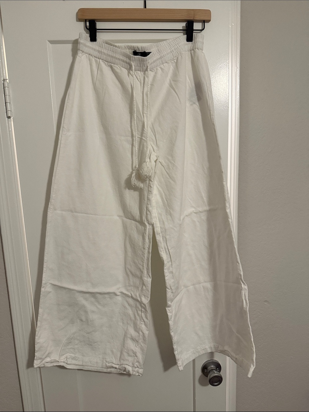 Volcom White Wide Leg Pants